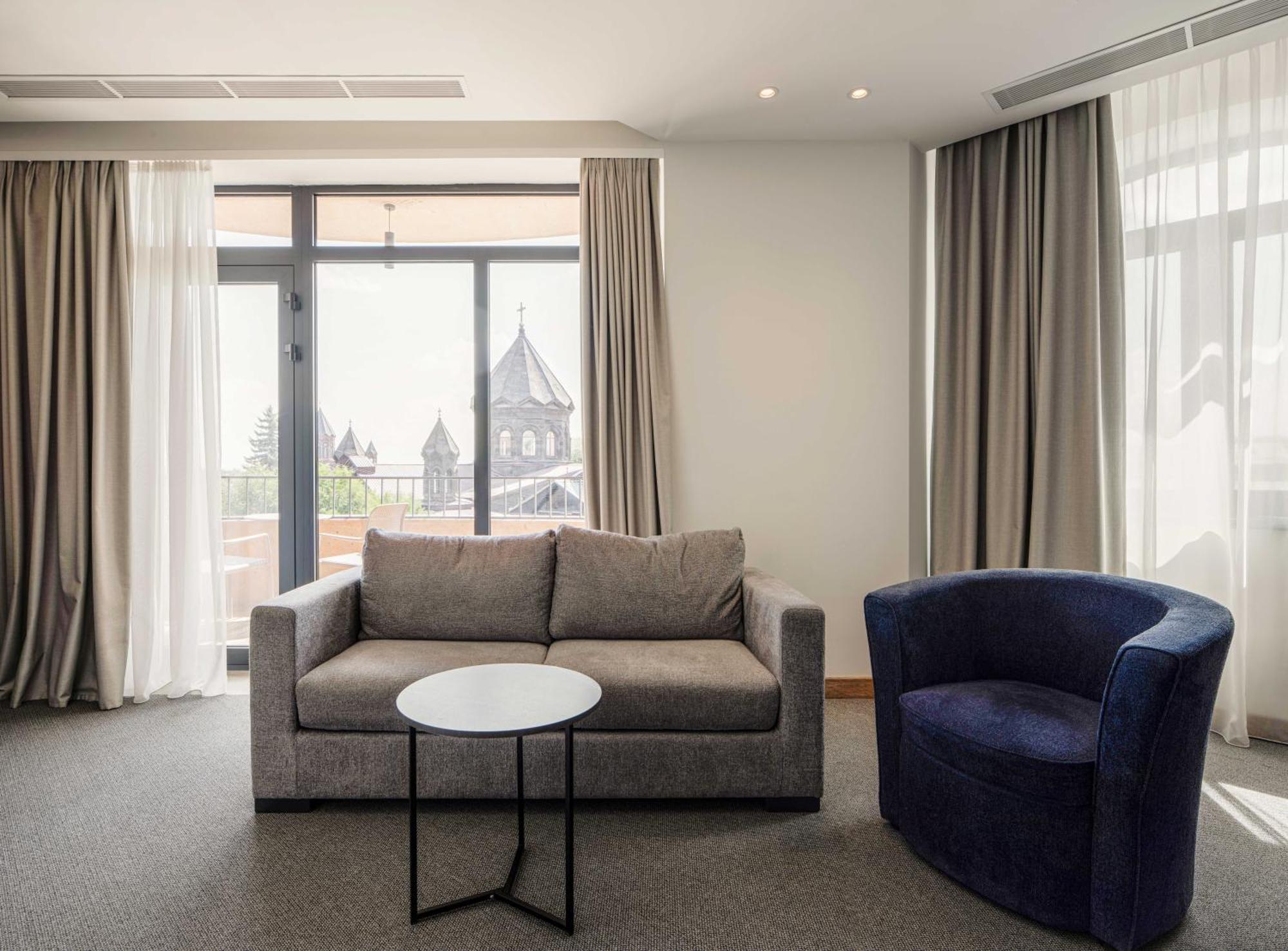 Radisson Hotel & Spa Gjoumri Kültér fotó