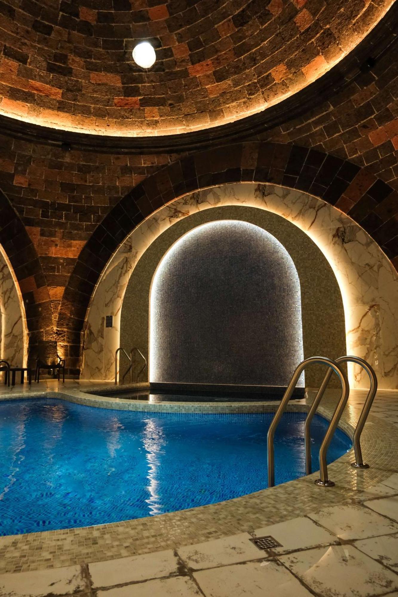 Radisson Hotel & Spa Gjoumri Kültér fotó
